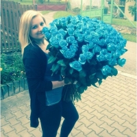 100 modrých růží - spokojená zákaznice